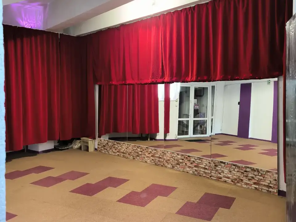 Inchiriez exclusiv, central, sala dans/tetru/sport | București, Sector 4, img 5